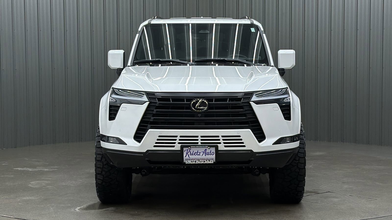 Used 2025 Lexus GX 550 w/ Accessory Package (Z1) image 8