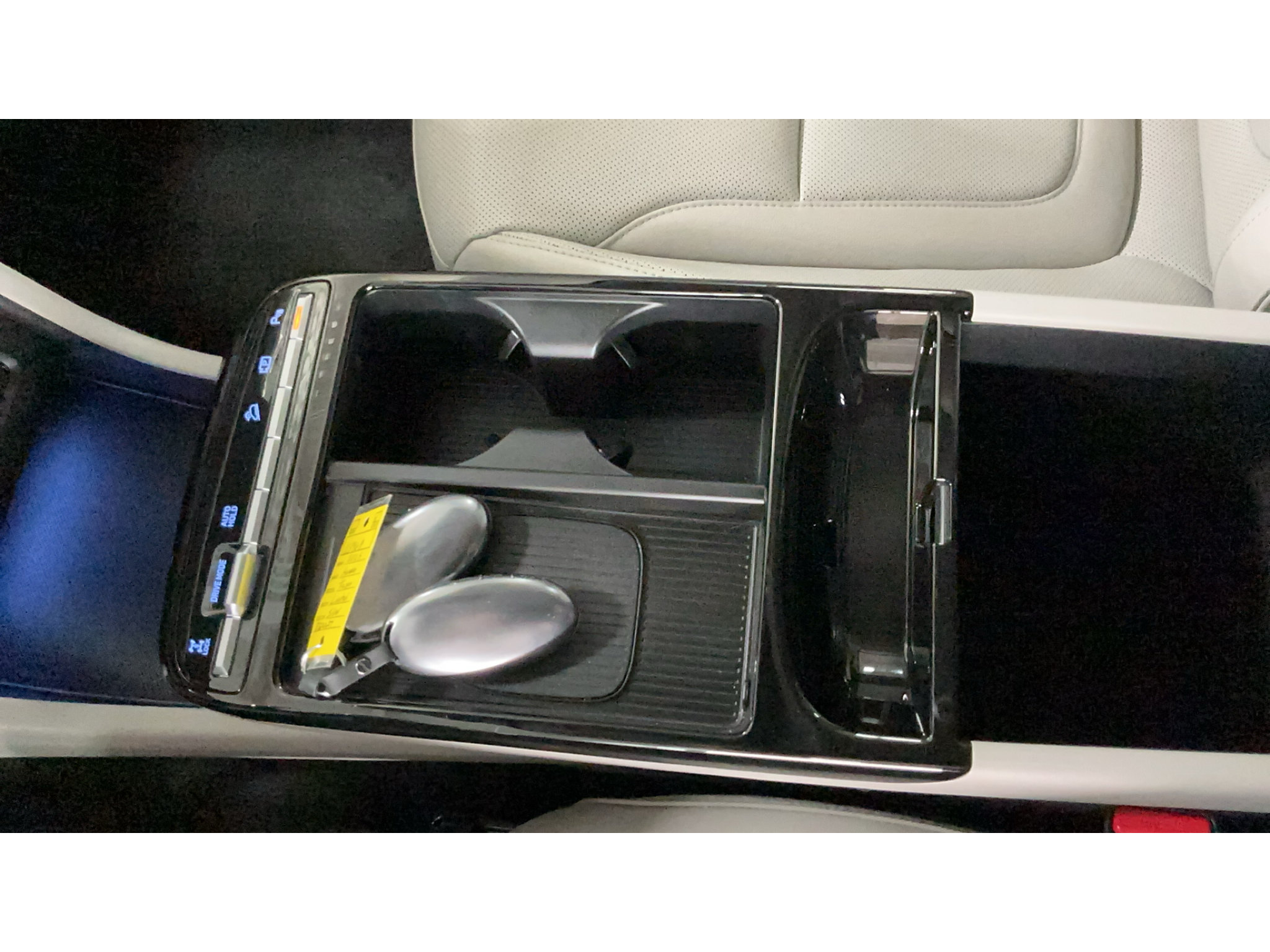 Certified 2025 Hyundai Tucson Limited AWD/4WD image 11