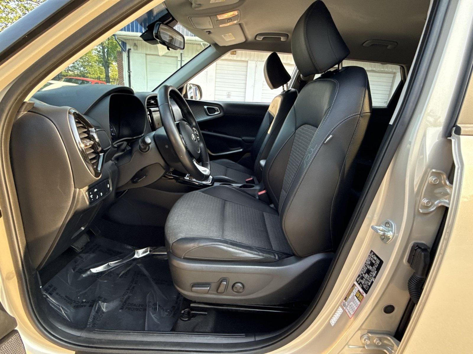 Used 2020 Kia Soul EX w/ Option Group 015 FWD image 18