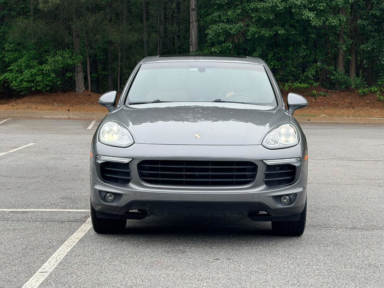 Used 2016 Porsche Cayenne AWD/4WD image 2