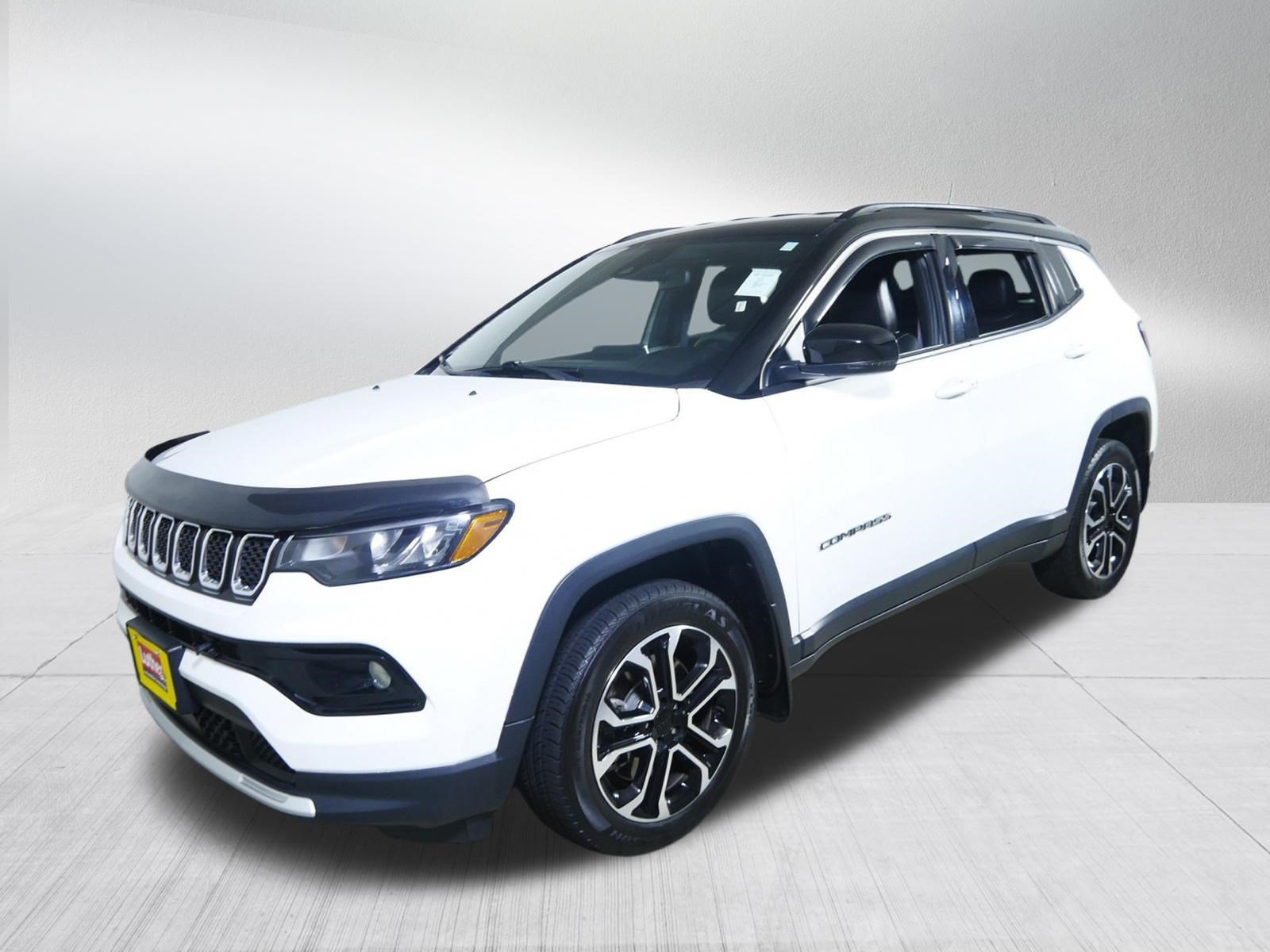 Used 2023 Jeep Compass Limited AWD/4WD image 3