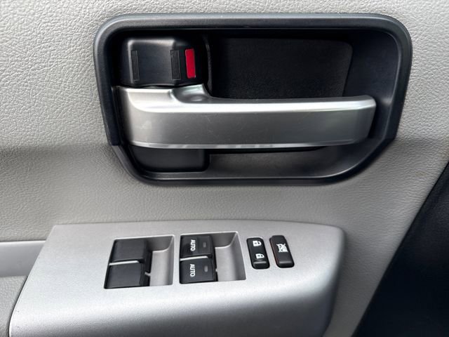 Used 2008 Toyota Sequoia Limited image 21