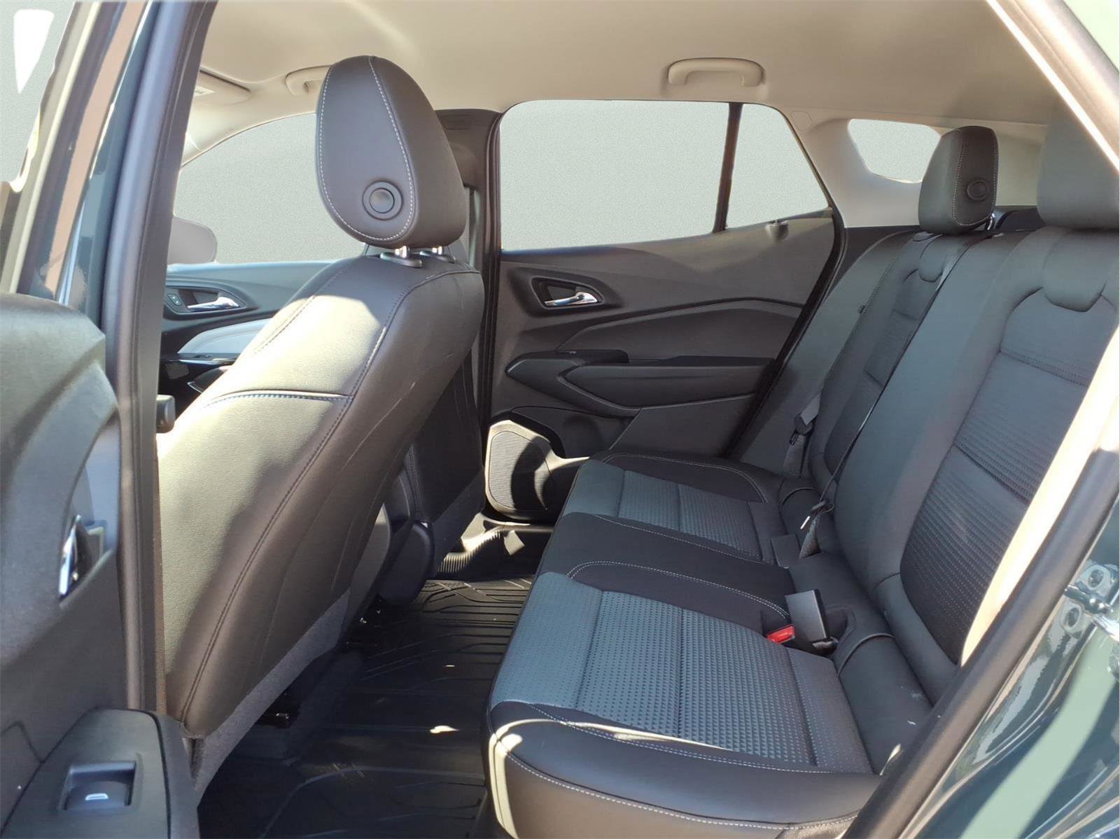 New 2026 Chevrolet Trax LT image 10