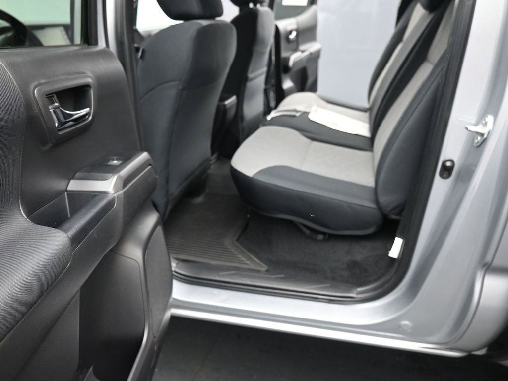 Used 2023 Toyota Tacoma TRD Off-Road image 16