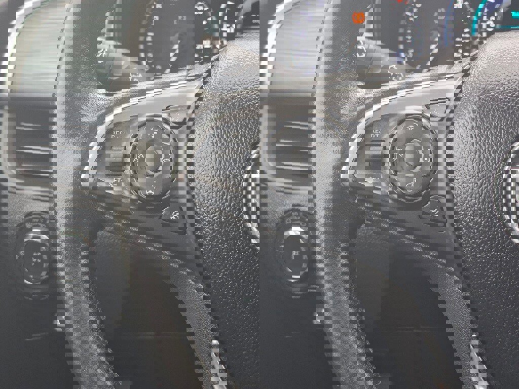 Used 2019 Buick Envision Premium w/ Driver Confidence Package image 21