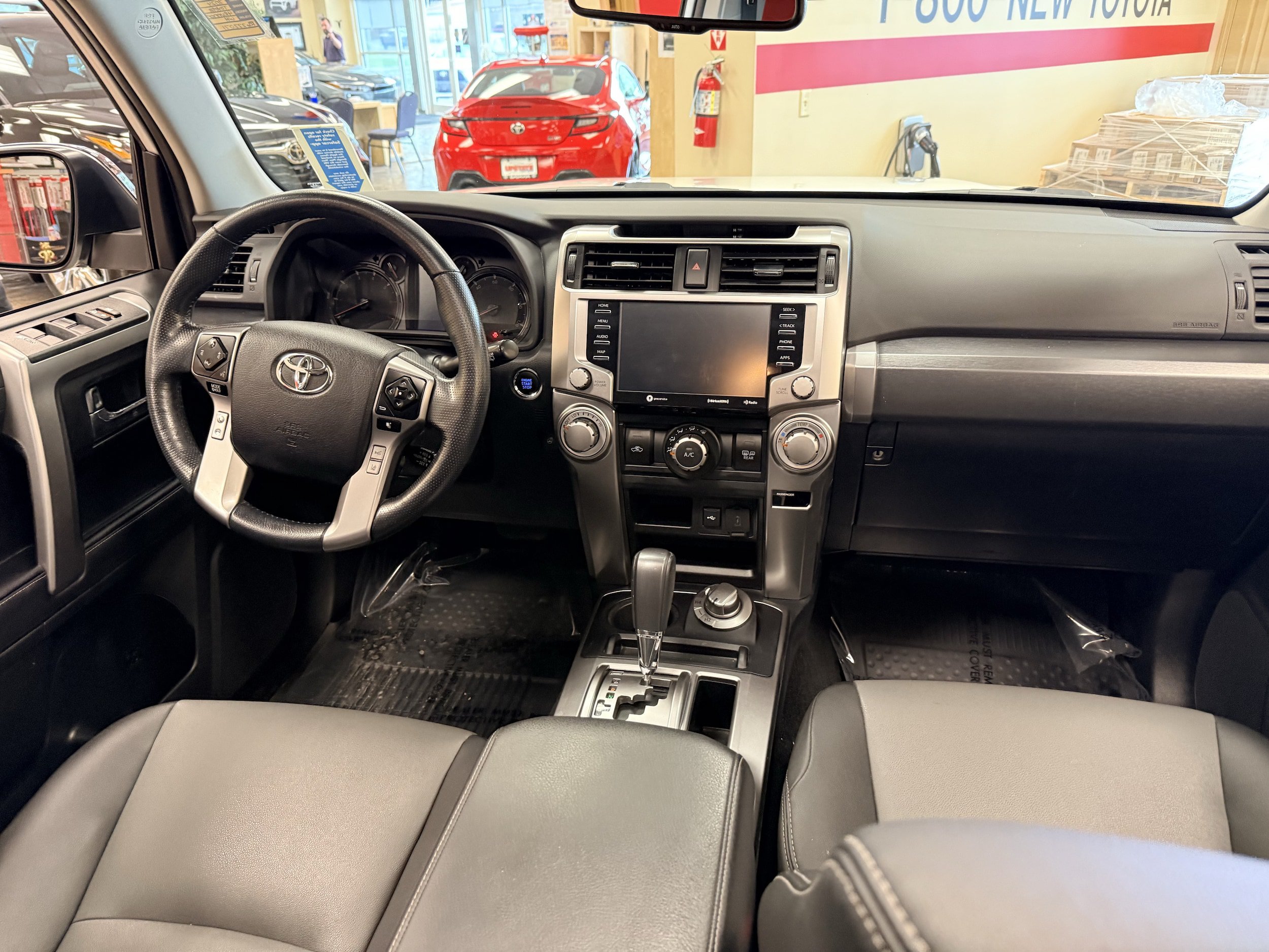 Certified 2024 Toyota 4Runner SR5 Premium w/ Moonroof Package AWD/4WD image 33