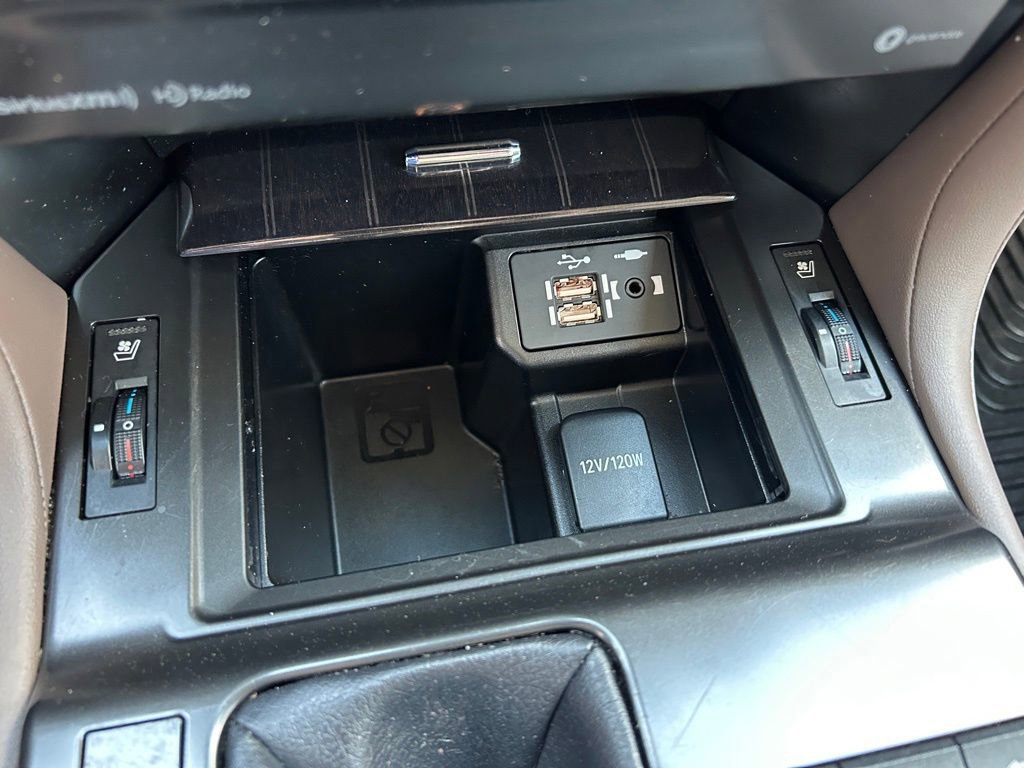 Used 2022 Lexus GX 460 Premium w/ Premium Package image 37