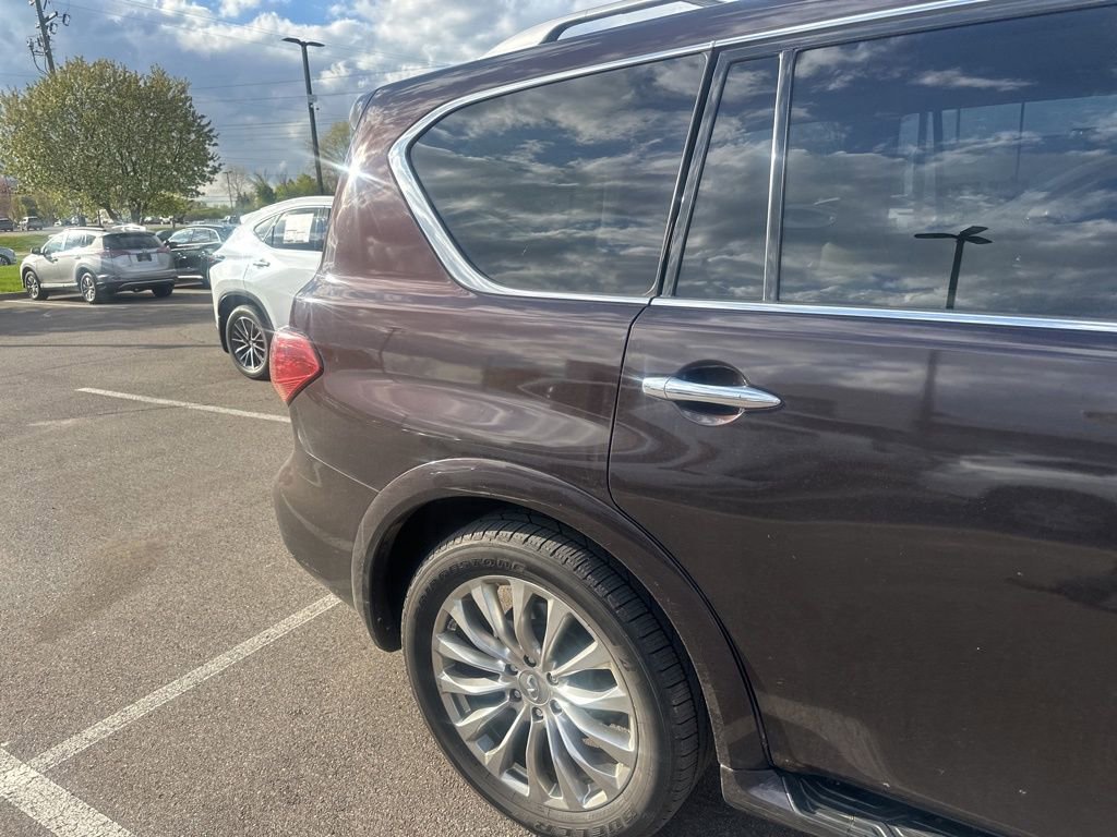 Used 2016 INFINITI QX80 4WD w/ 22" Wheel Package image 10