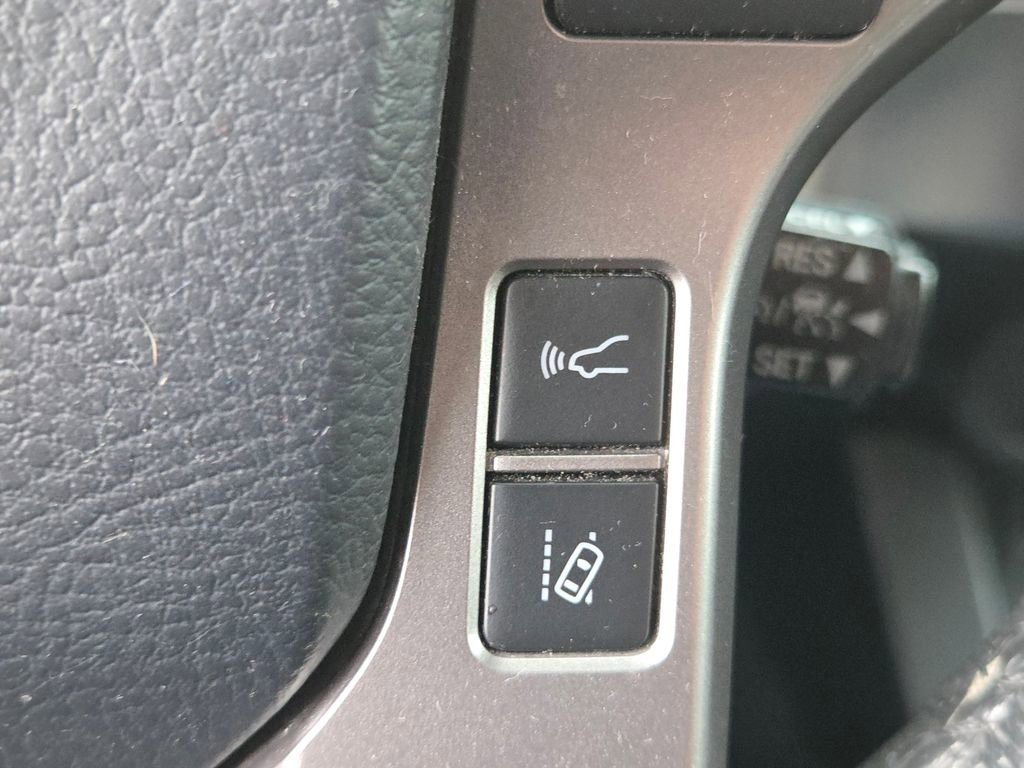 Used 2018 Toyota Tacoma SR5 image 15