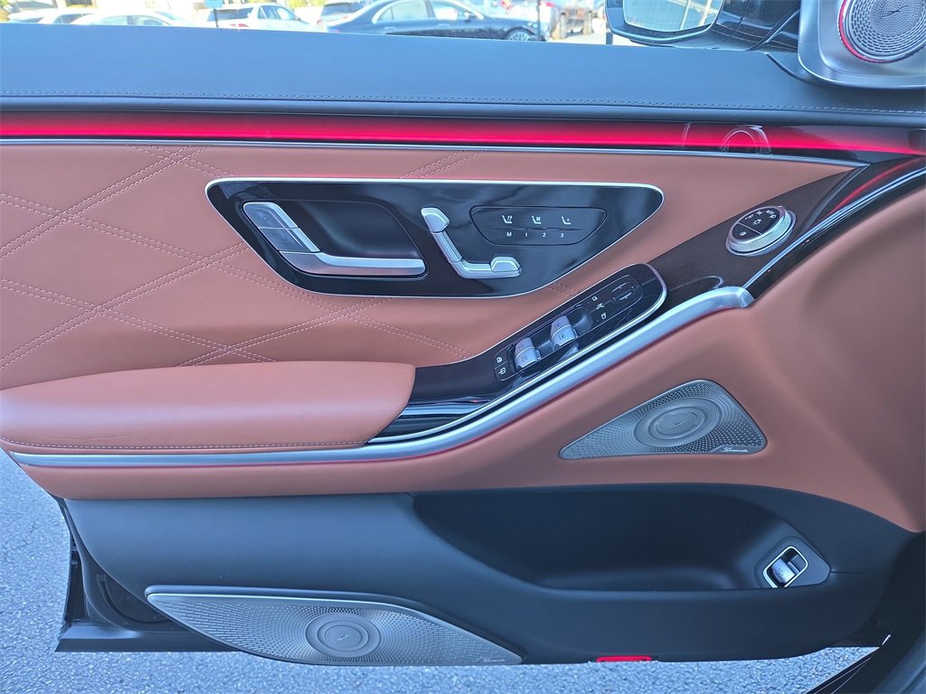 Certified 2024 Mercedes-Benz Maybach S 580 4MATIC image 23