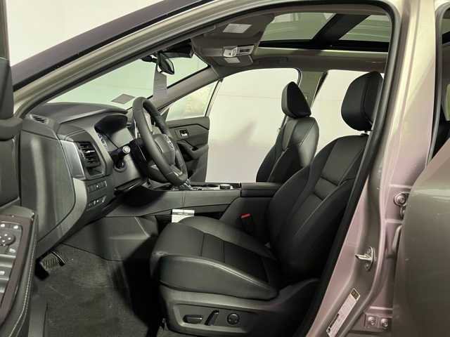 New 2026 Nissan Rogue SV image 12