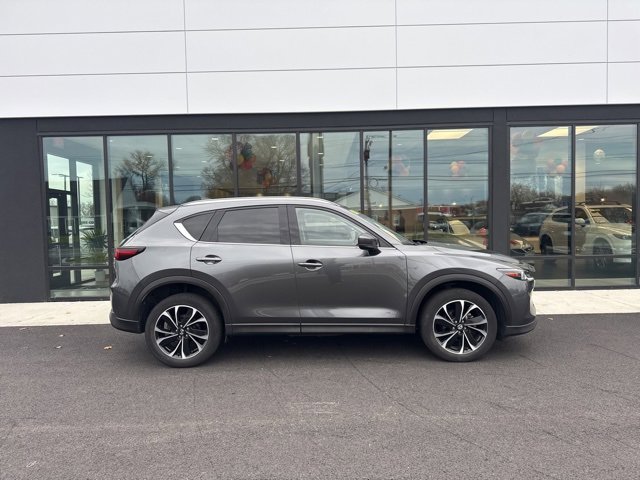 Used 2023 MAZDA CX-5 AWD 2.5 S w/ Premium Plus Pkg image 2