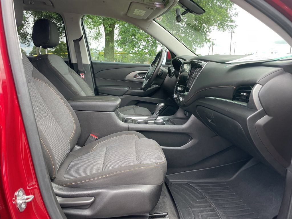 Used 2019 Chevrolet Traverse LT FWD image 30