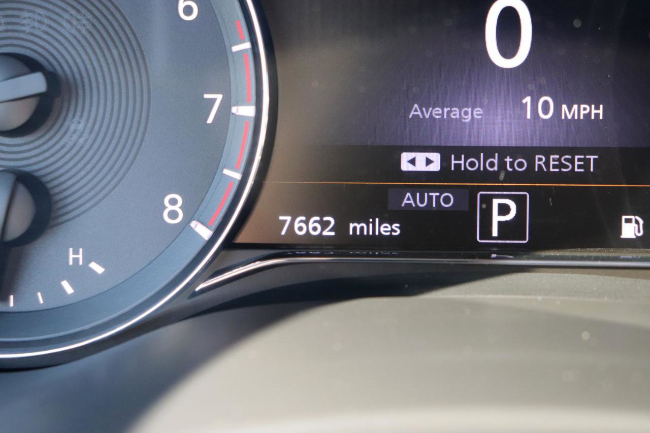 Used 2023 INFINITI QX80 Premium Select w/ Cargo Package image 33