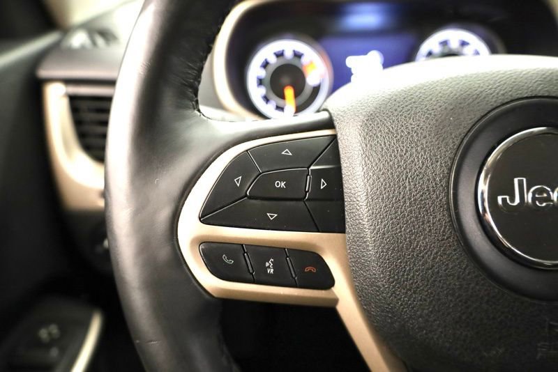 Used 2018 Jeep Cherokee Limited image 26