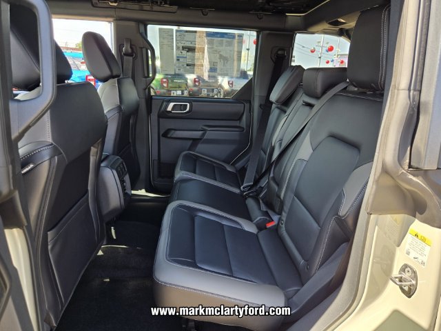 New 2026 Ford Bronco Outer Banks AWD/4WD image 8