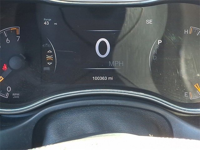 Used 2017 Jeep Grand Cherokee Limited image 21