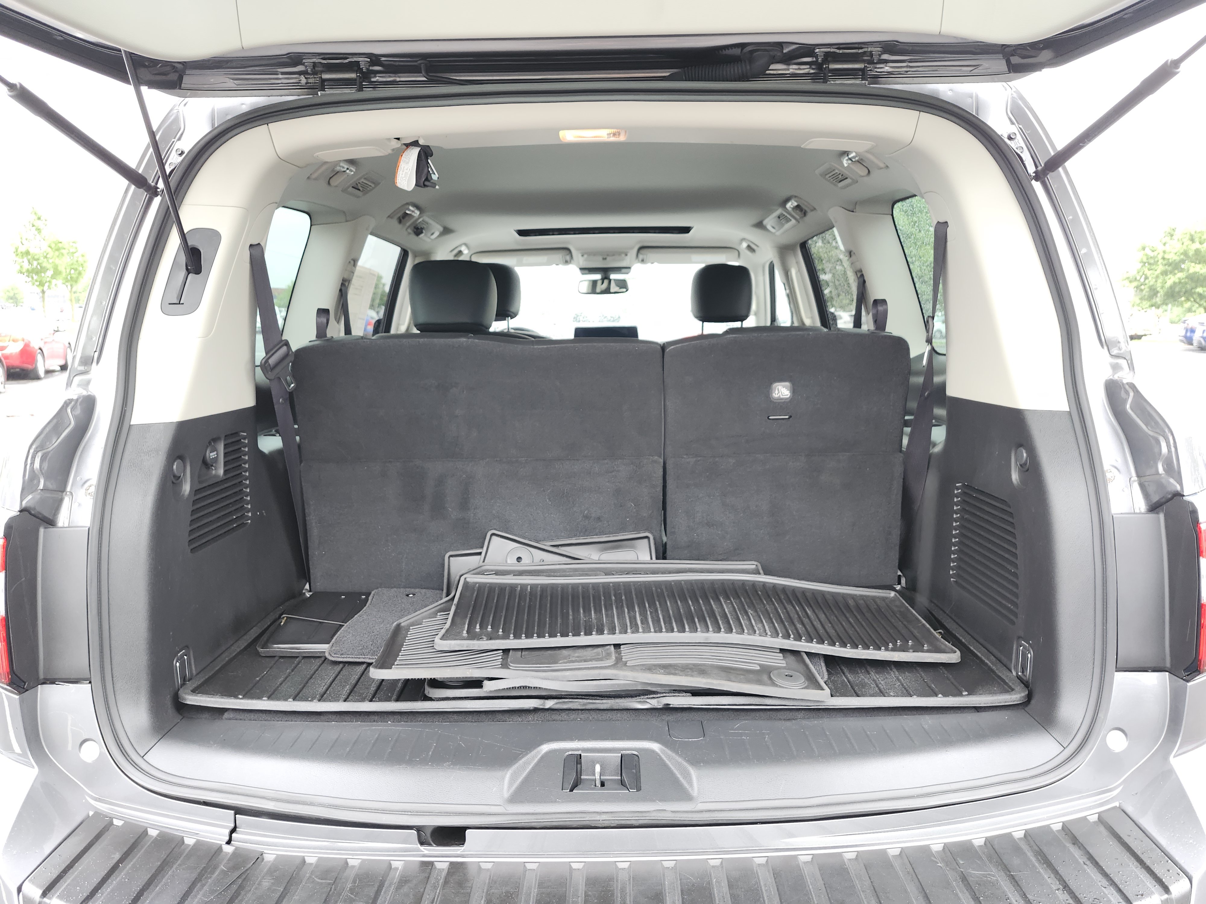 Used 2023 Nissan Armada SL w/ Captain's Chairs Package AWD/4WD image 26