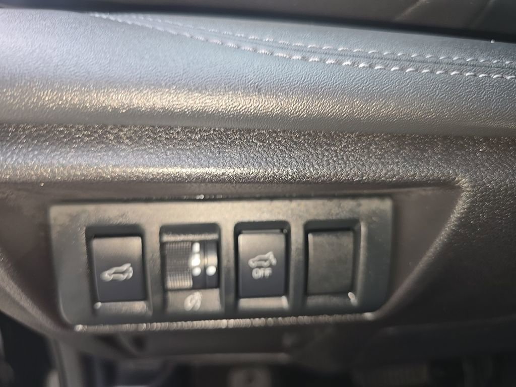 Used 2023 Subaru Outback Touring image 23