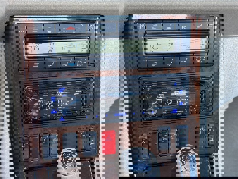 Used 1998 Mercedes-Benz SL 500 image 11