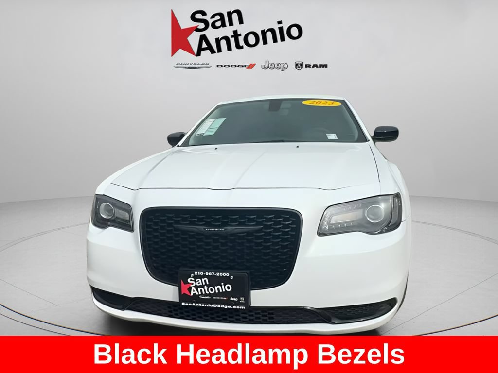 Certified 2023 Chrysler 300 Touring w/ Sport Appearance Package RWD image 4
