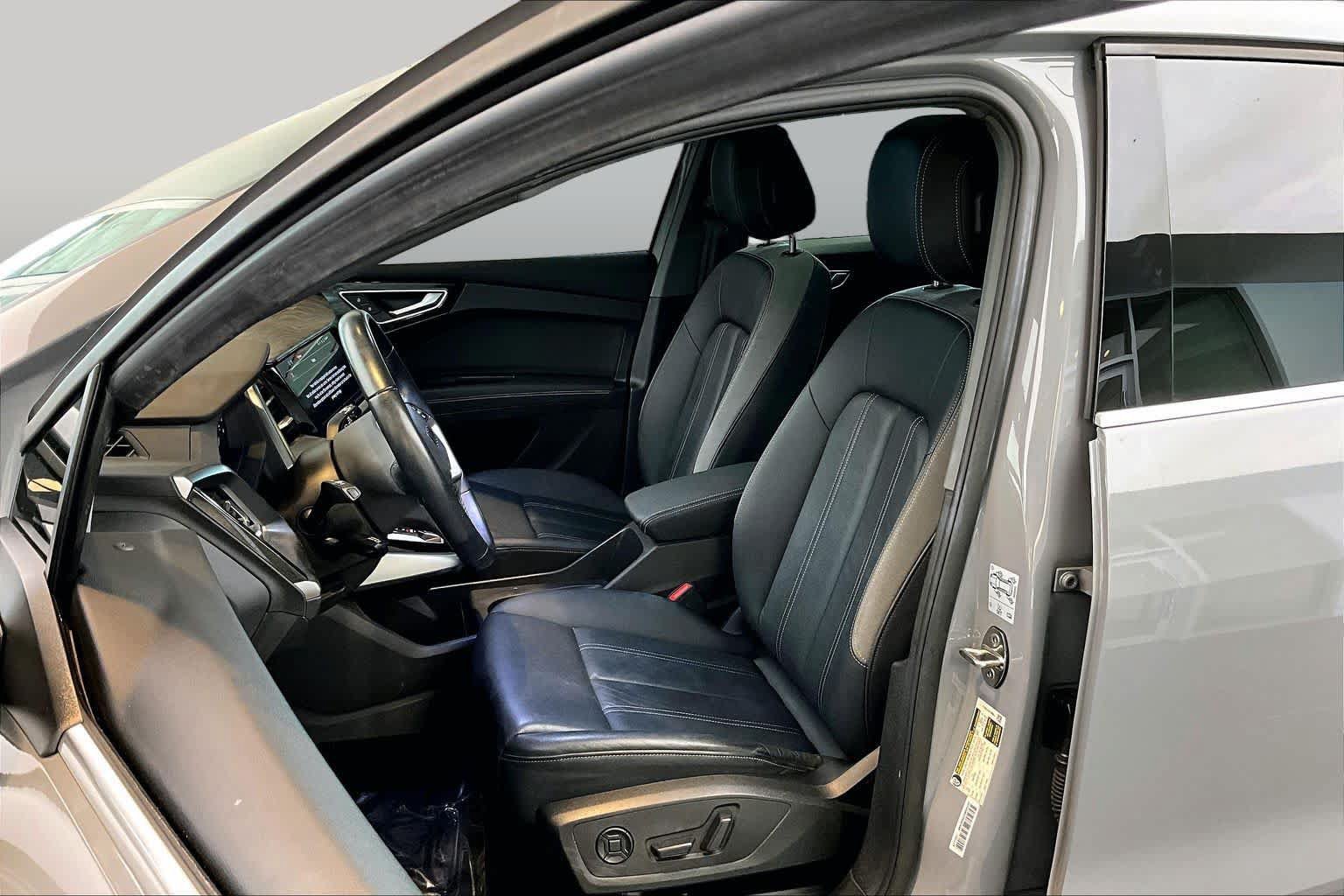 Used 2023 Audi Q4 e-tron Premium AWD/4WD image 7