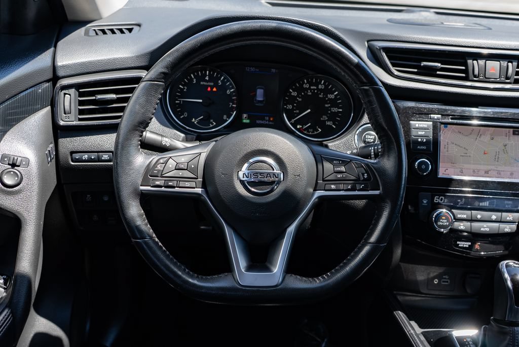 Used 2018 Nissan Rogue SL AWD/4WD image 12