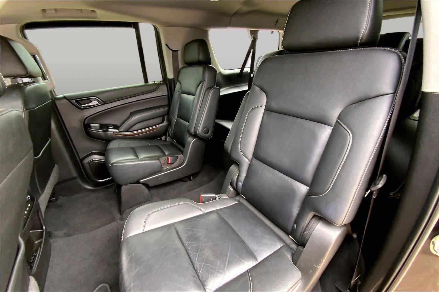 Used 2020 Chevrolet Suburban LT AWD/4WD image 20