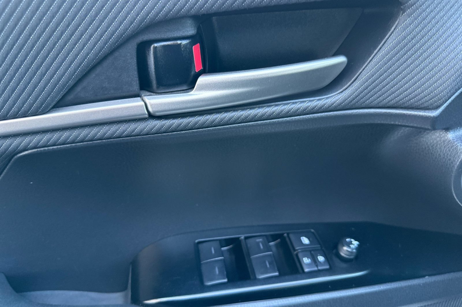 Certified 2025 Toyota Camry SE FWD image 11