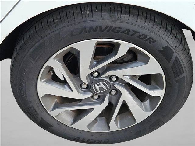 Used 2018 Honda Civic EX image 5