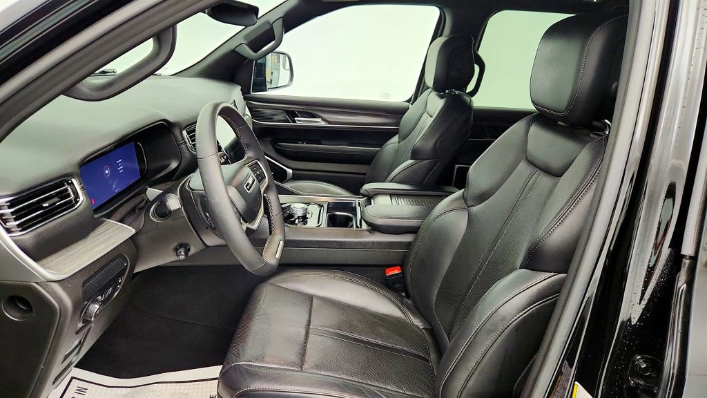 Used 2023 Jeep Wagoneer Series II w/ Premium Group I image 19