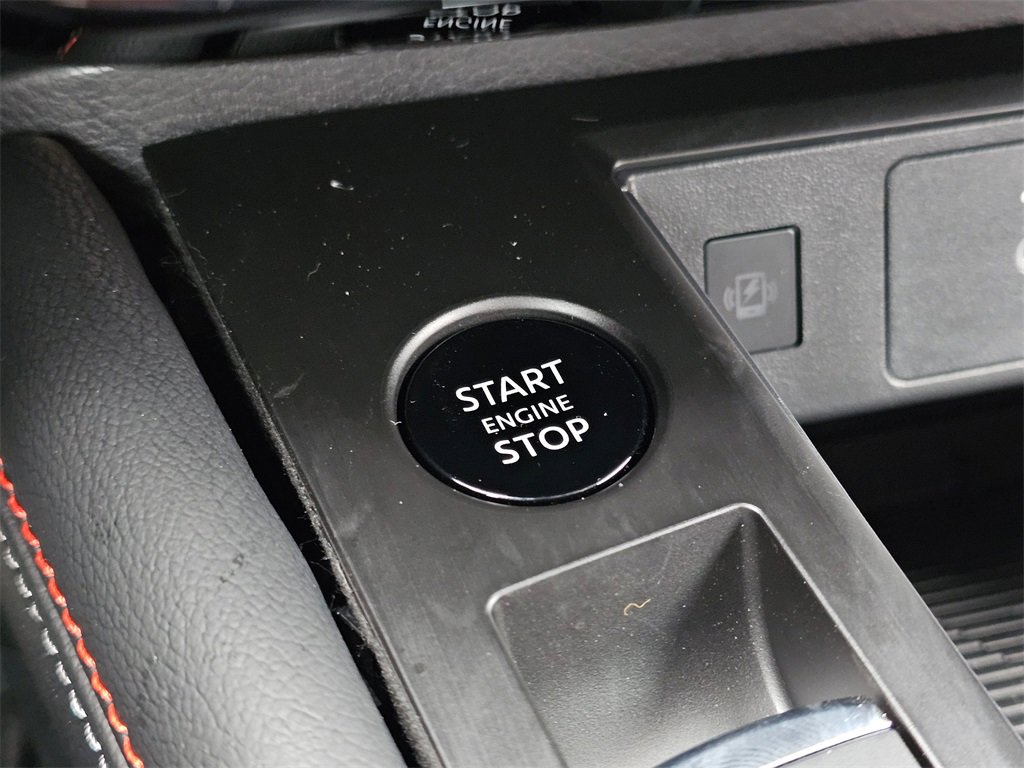 New 2026 Nissan Kicks SR image 14