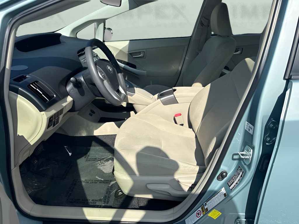 Used 2013 Toyota Prius Three FWD image 9