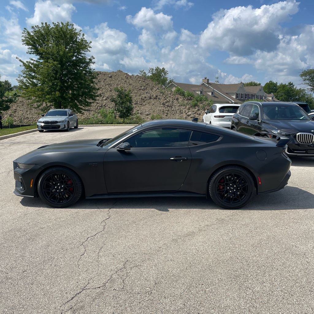 Used 2024 Ford Mustang GT Premium w/ GT Performance Package RWD image 2