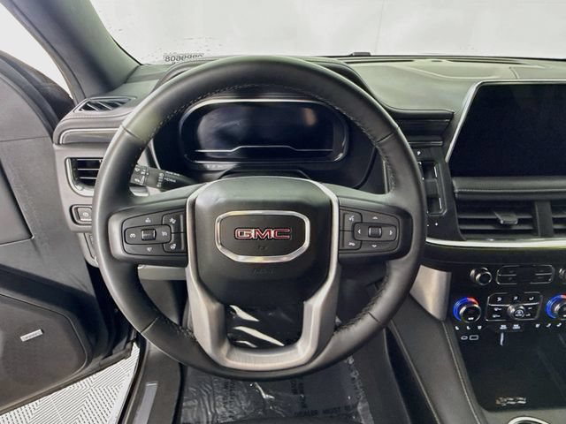 Used 2024 GMC Yukon SLT w/ SLT Luxury Package AWD/4WD image 12