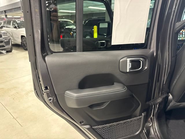 Used 2022 Jeep Wrangler Unlimited Sahara w/ Cold Weather Group AWD/4WD image 36