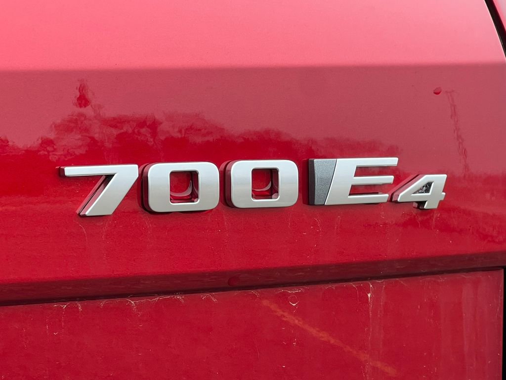 New 2026 Cadillac Optiq Sport 1 image 7