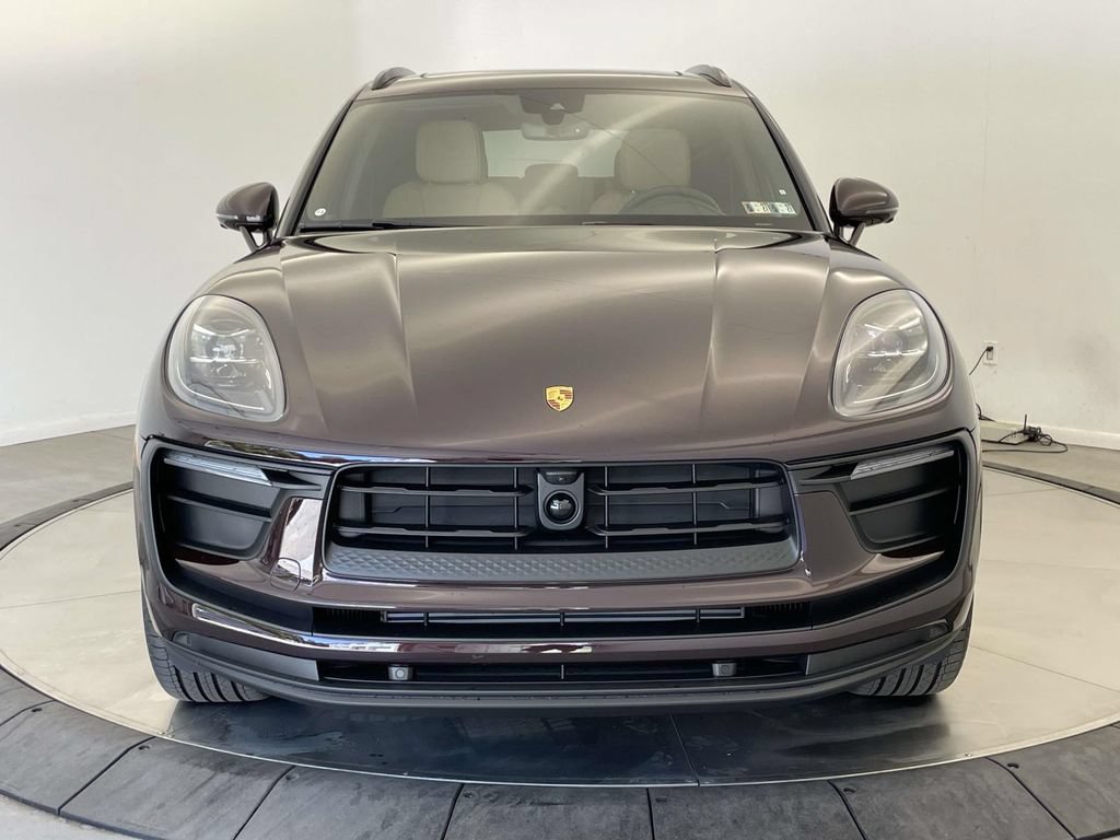 New 2026 Porsche Macan AWD/4WD image 10