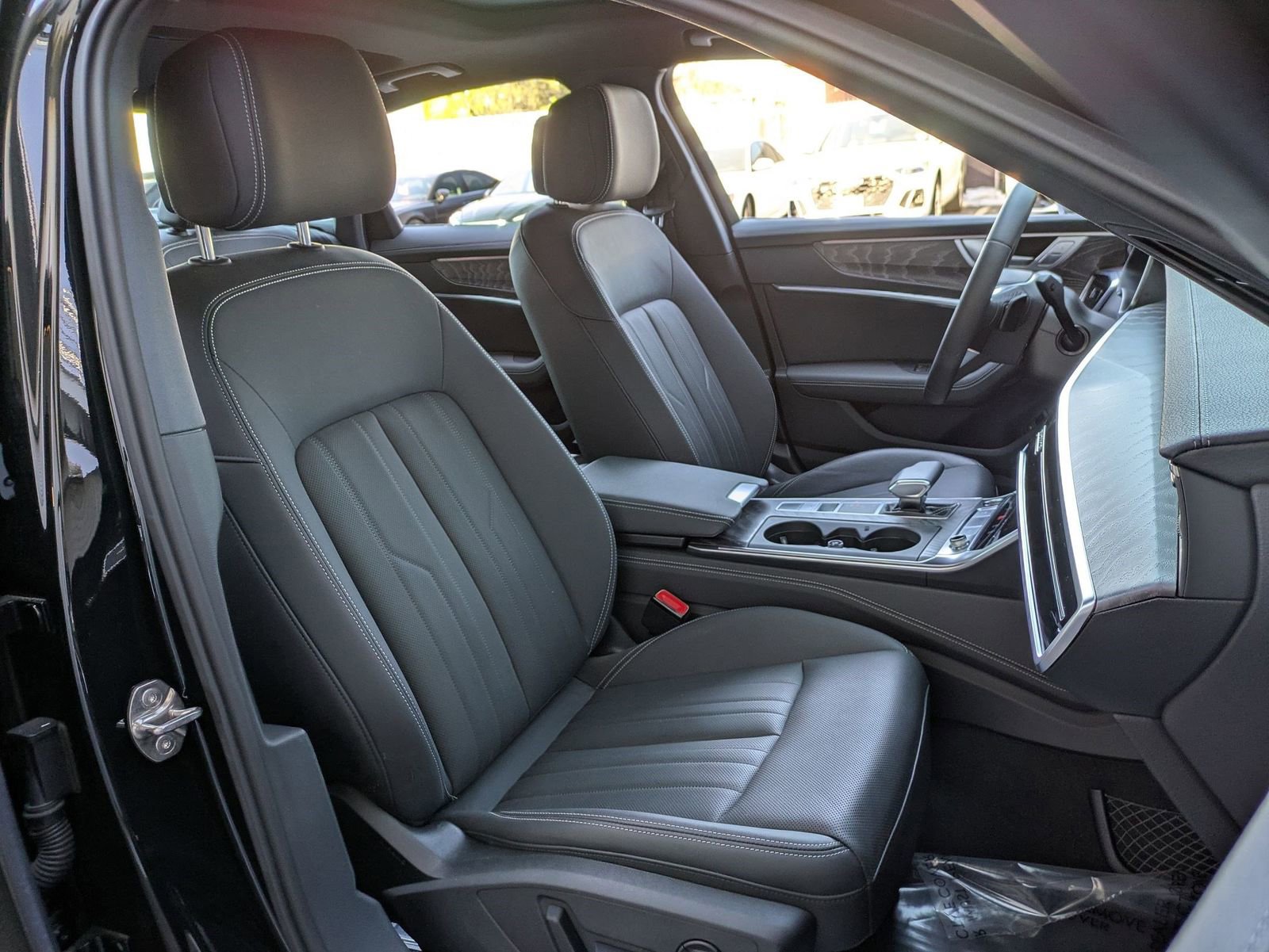 Used 2025 Audi A6 Premium Plus w/ Premium Plus Package image 28