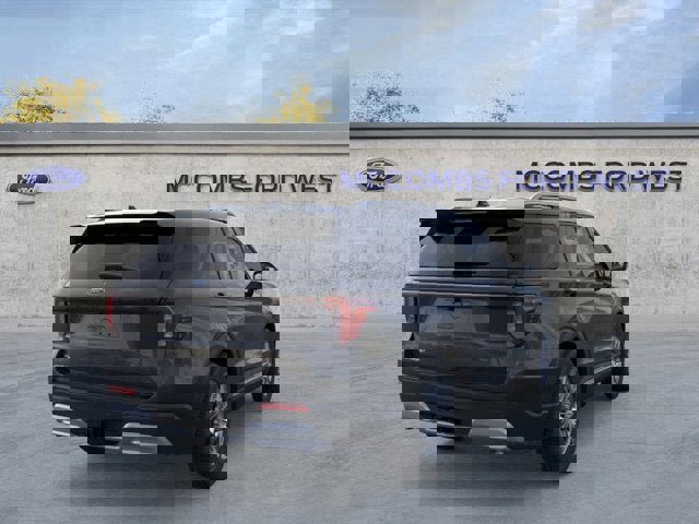 New 2026 Ford Explorer Platinum image 8