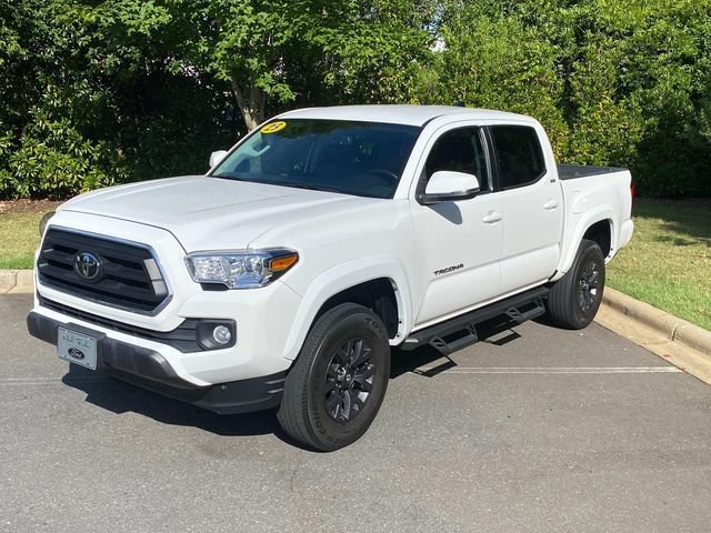 Used 2023 Toyota Tacoma SR5 w/ Technology Package RWD image 3