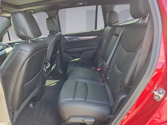 Used 2024 Cadillac XT6 Luxury w/ LPO, Floor Liner Package AWD/4WD image 16