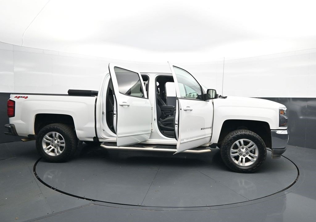 Used 2018 Chevrolet Silverado 1500 LT w/ All Star Edition AWD/4WD image 45