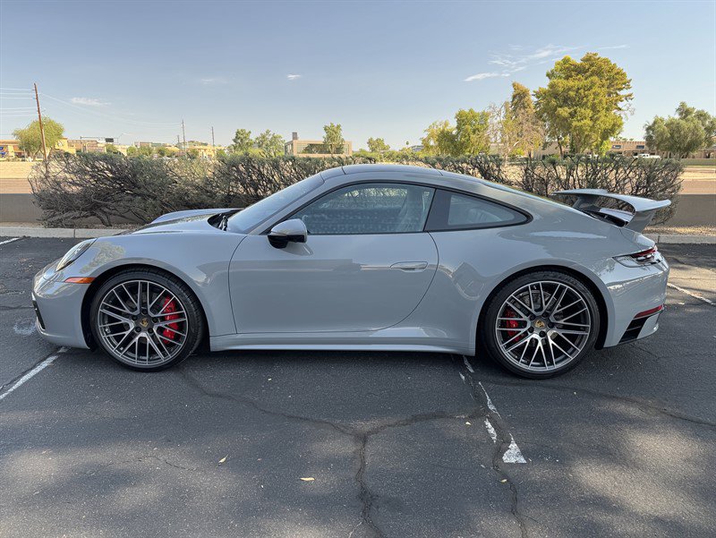 Used 2024 Porsche 911 Carrera 4S w/ Premium Package AWD/4WD image 11