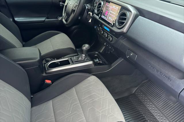 Certified 2023 Toyota Tacoma TRD Off-Road AWD/4WD image 15