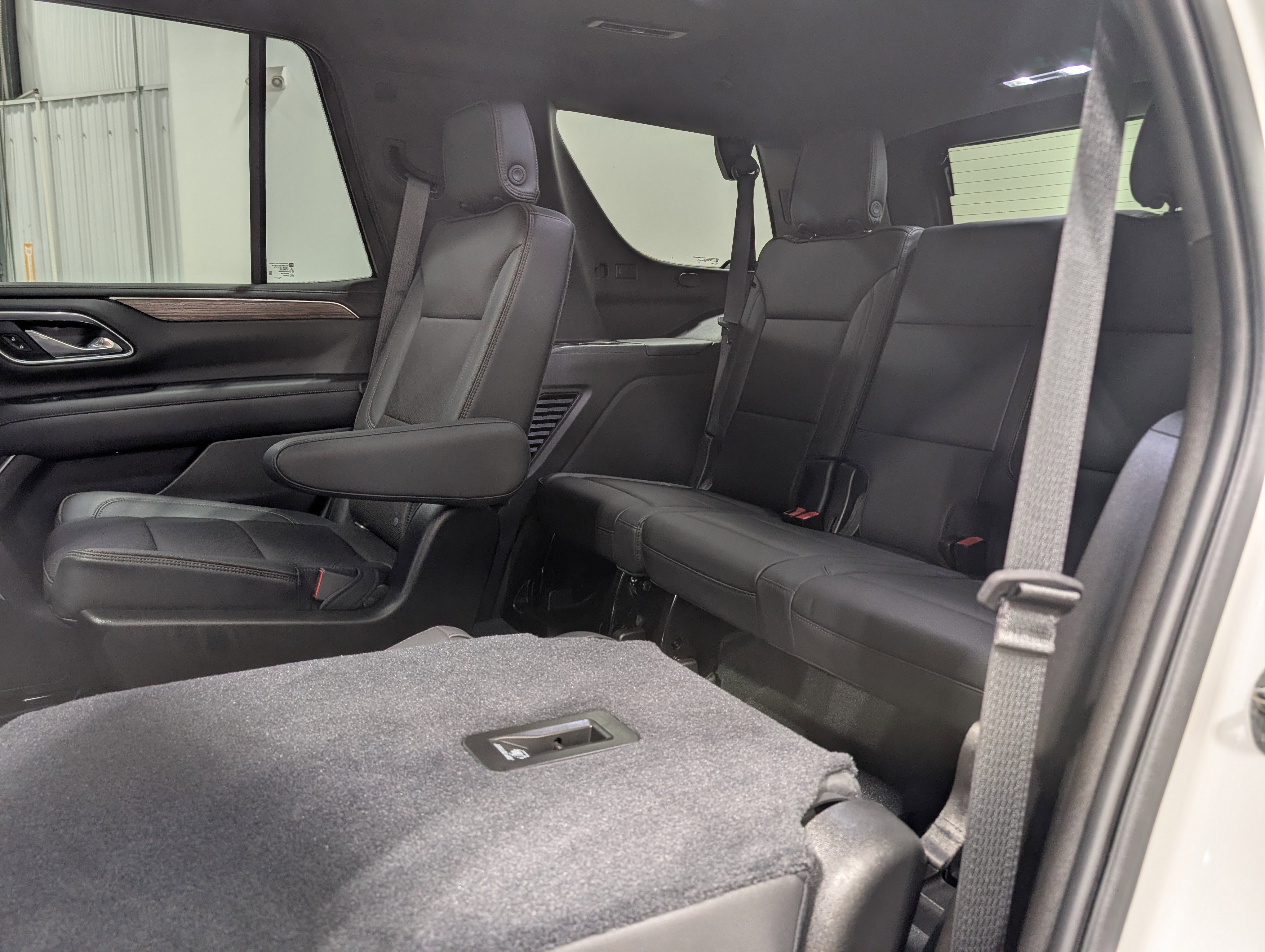 Used 2021 Chevrolet Tahoe High Country AWD/4WD image 19