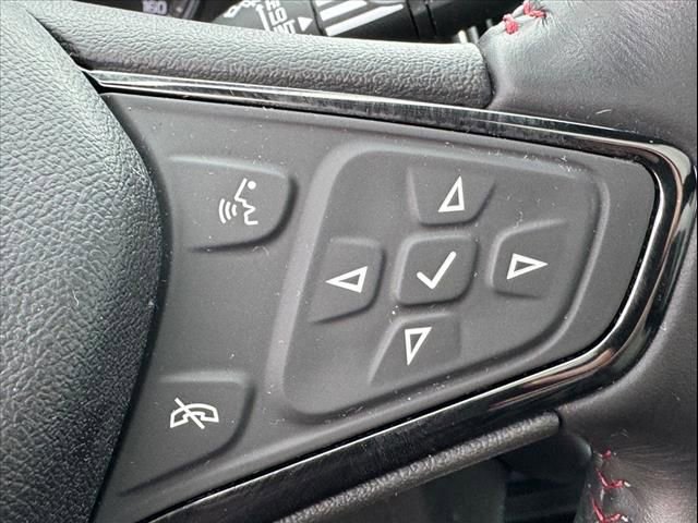 Used 2022 Chevrolet Equinox RS w/ RS Leather Package image 12