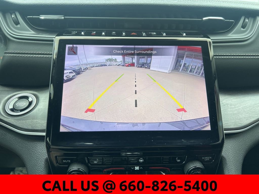 Used 2023 Jeep Grand Cherokee L Limited w/ Trailer Tow Group (B) AWD/4WD image 17