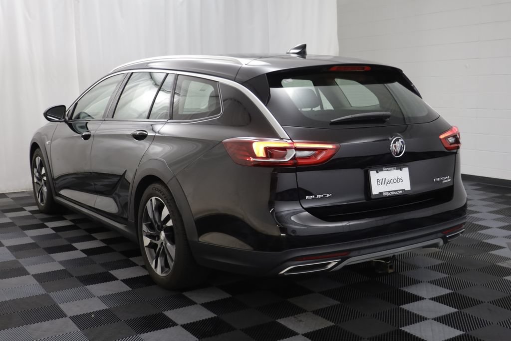 Used 2018 Buick Regal Essence w/ Driver Confidence Package #1 AWD/4WD image 14