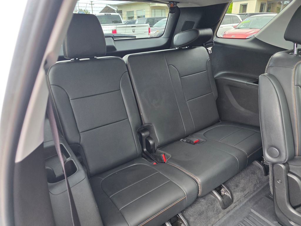 Used 2019 Chevrolet Traverse Premier w/ LPO, Blackout Package AWD/4WD image 26